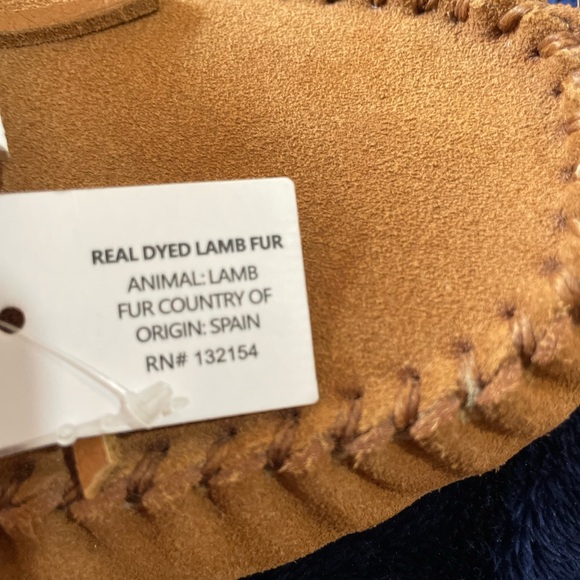 COACH REAL DYED LAMB FUR - Picture 7 of 7